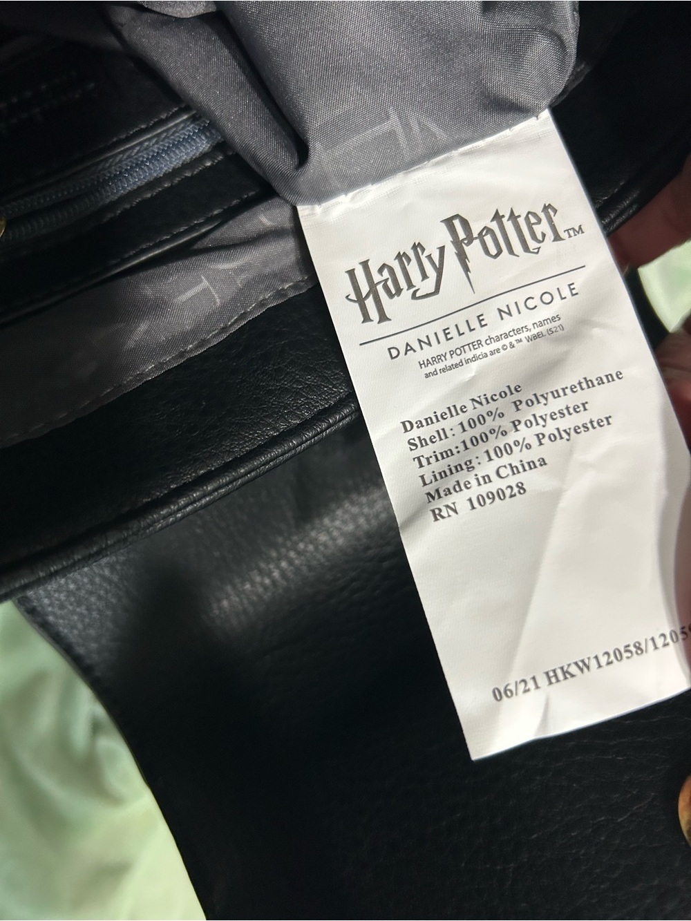 Danielle Nicole Harry Potter Hufflepuff Uniform Mini Backpack Sequin tie Gold - Picture 11 of 11